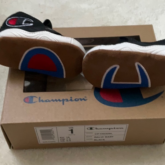 Champion Rally baby soft bottom crib shoes. Size 1. NWOT - Picture 4 of 7